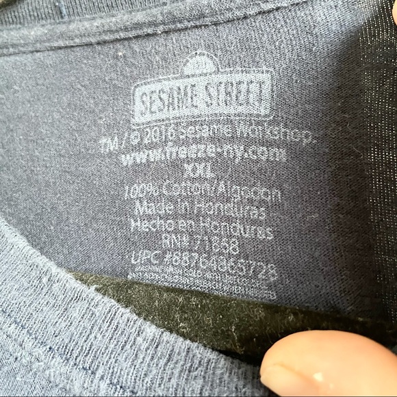 Sesame Street Cookie Monster Ugly Christmas Tee 2X - Picture 13 of 14